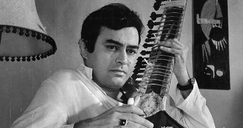 संजीव कुमार की बायोग्राफी है तैयार, पीएम नरेंद्र मोदी ने किया है समर्थन संजीव कुमार की बायोग्राफी है तैयार, पीएम नरेंद्र मोदी ने किया है समर्थन